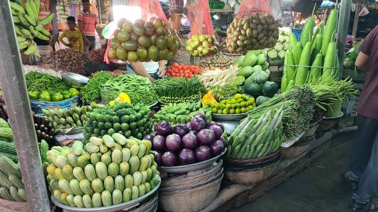 বাজারে আসতে শুরু করেছে চরাঞ্চলের শীতকালীন সবজি