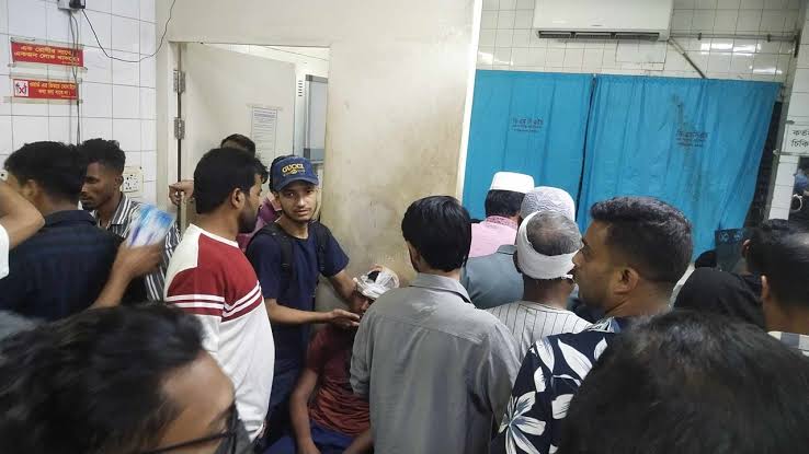 যাত্রাবাড়ীতে ৩ কলেজের সংঘর্ষ : নাফিকে গুলি করল কারা?