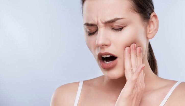 ঘরোয়া যে উপায়ে কমবে দাঁত ব্যথা