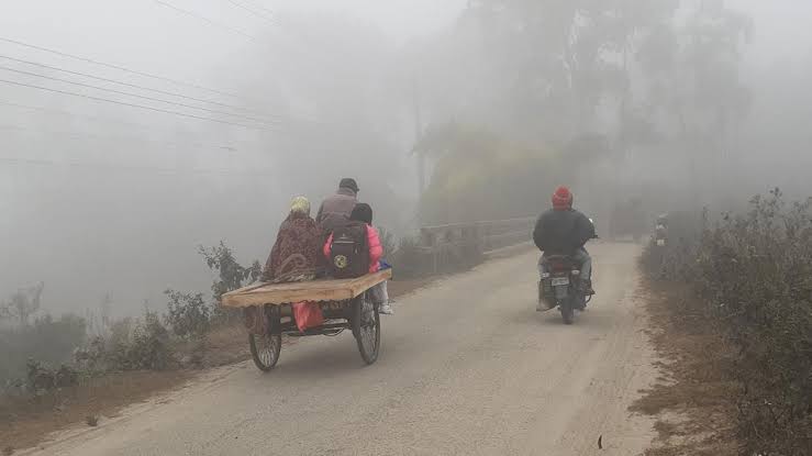 তাপমাত্রা বাড়লেও কনকনে শীতের দাপট
