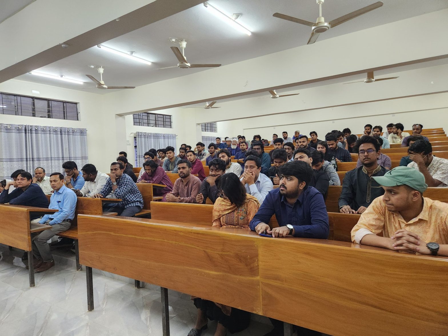 রাবি প্রেসক্লাবের ইফতারে এক ছাদের নিচে ছাত্রদল-শিবির-বাম ছাত্রসংগঠন